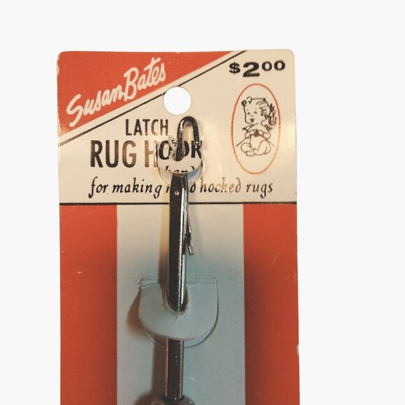 Susan Bates Latch Hook Rug Tool Wood Handle Vintage New on Card - Picture 8 of 8